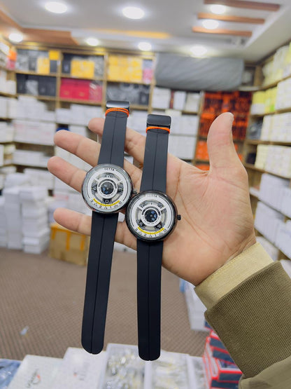 Premium FriendShip Couple Watch - Circular Dial Design with Yellow Accents